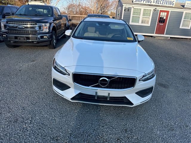 2020 Volvo V60 T5 FWD Momentum - 22973991 - 1
