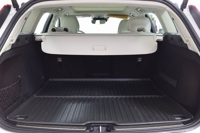 2020 Volvo V60 T5 FWD Momentum - 22976056 - 21