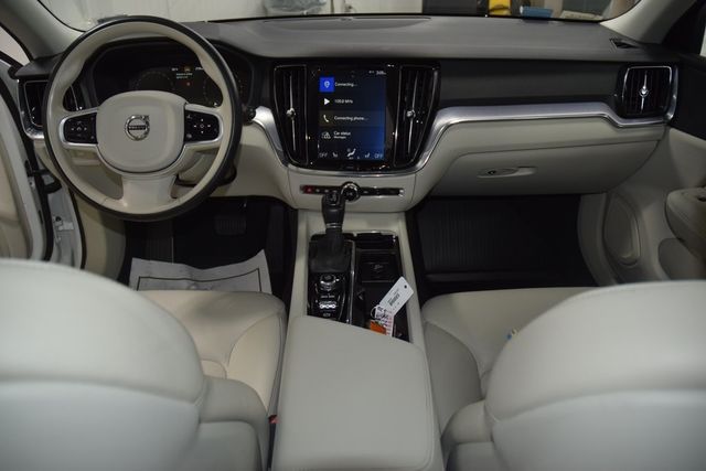 2020 Volvo V60 T5 FWD Momentum - 22976056 - 27