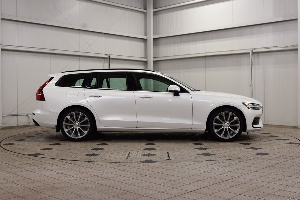 2020 Volvo V60 T5 FWD Momentum - 22976056 - 8