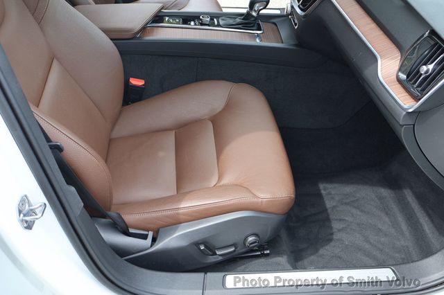 2020 Volvo V60 T5 FWD Momentum - 23005822 - 9