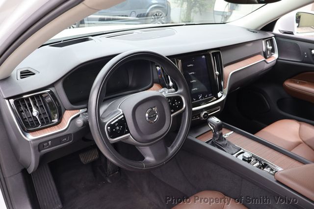 2020 Volvo V60 T5 FWD Momentum - 23005822 - 6