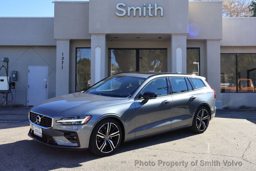 2020 Volvo V60 T5 FWD R-Design - 22972015 | Video 1