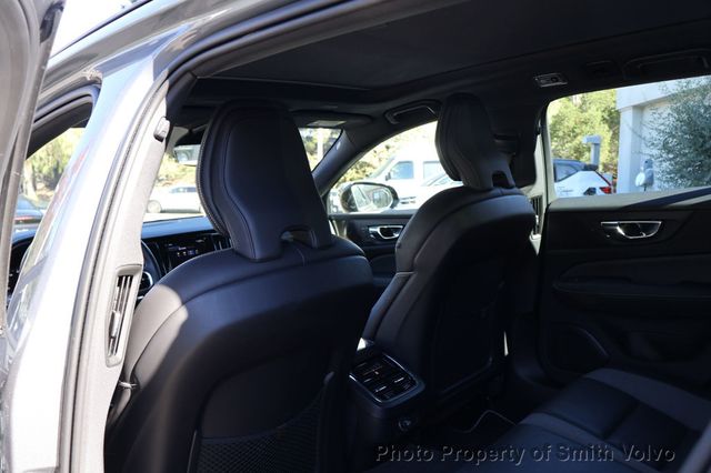 2020 Volvo V60 T5 FWD R-Design - 22972015 - 14