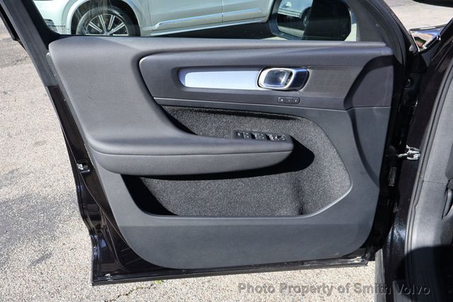 2020 Volvo XC40 T4 FWD Momentum - 22987140 - 10