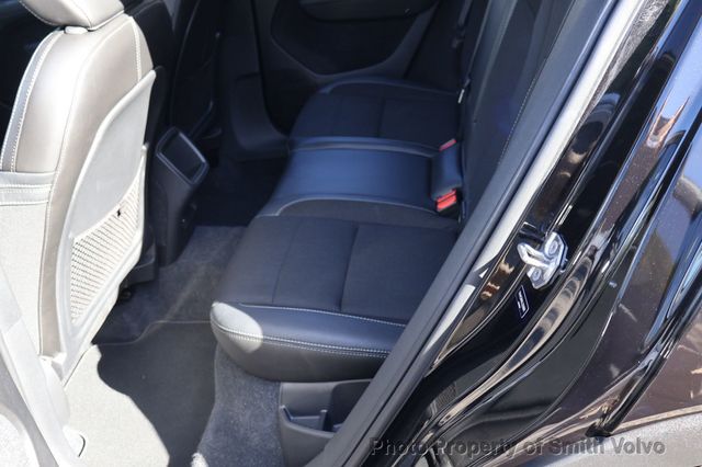 2020 Volvo XC40 T4 FWD Momentum - 22987140 - 13