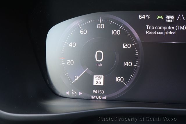 2020 Volvo XC40 T4 FWD Momentum - 22987140 - 23