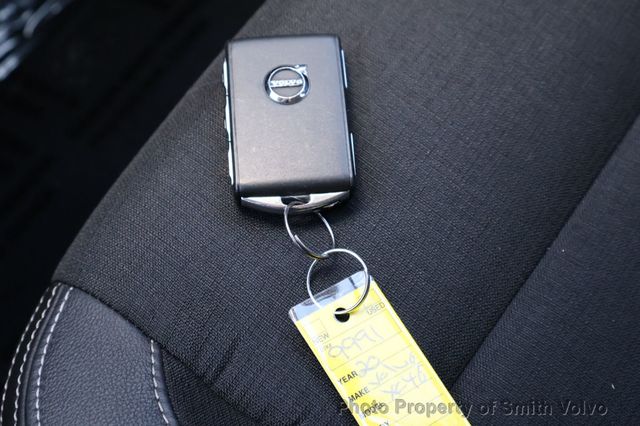 2020 Volvo XC40 T4 FWD Momentum - 22987140 - 24
