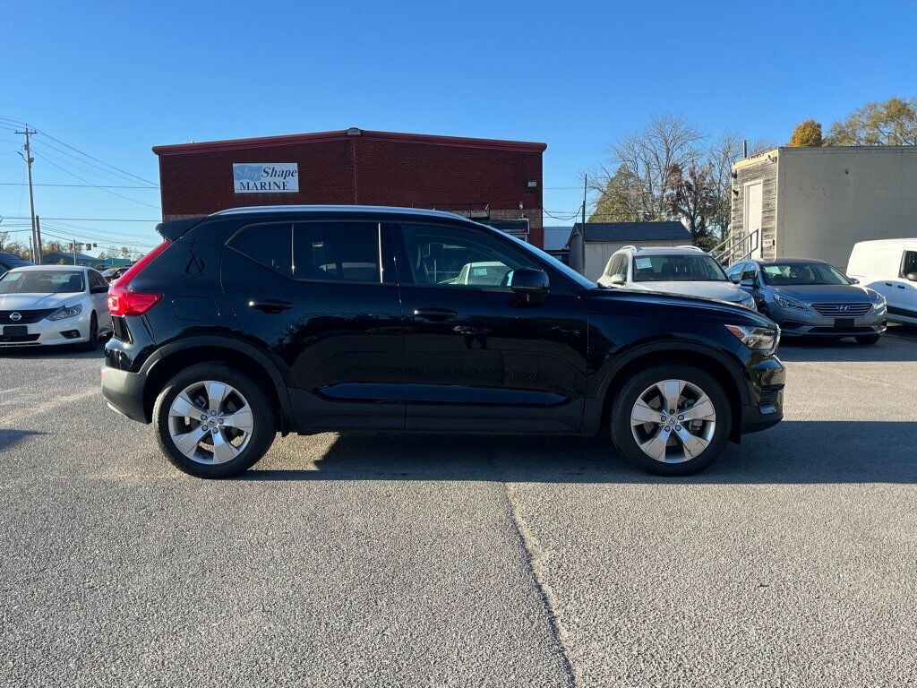 2020 Volvo XC40 T5 AWD Momentum - 22644867 - 4