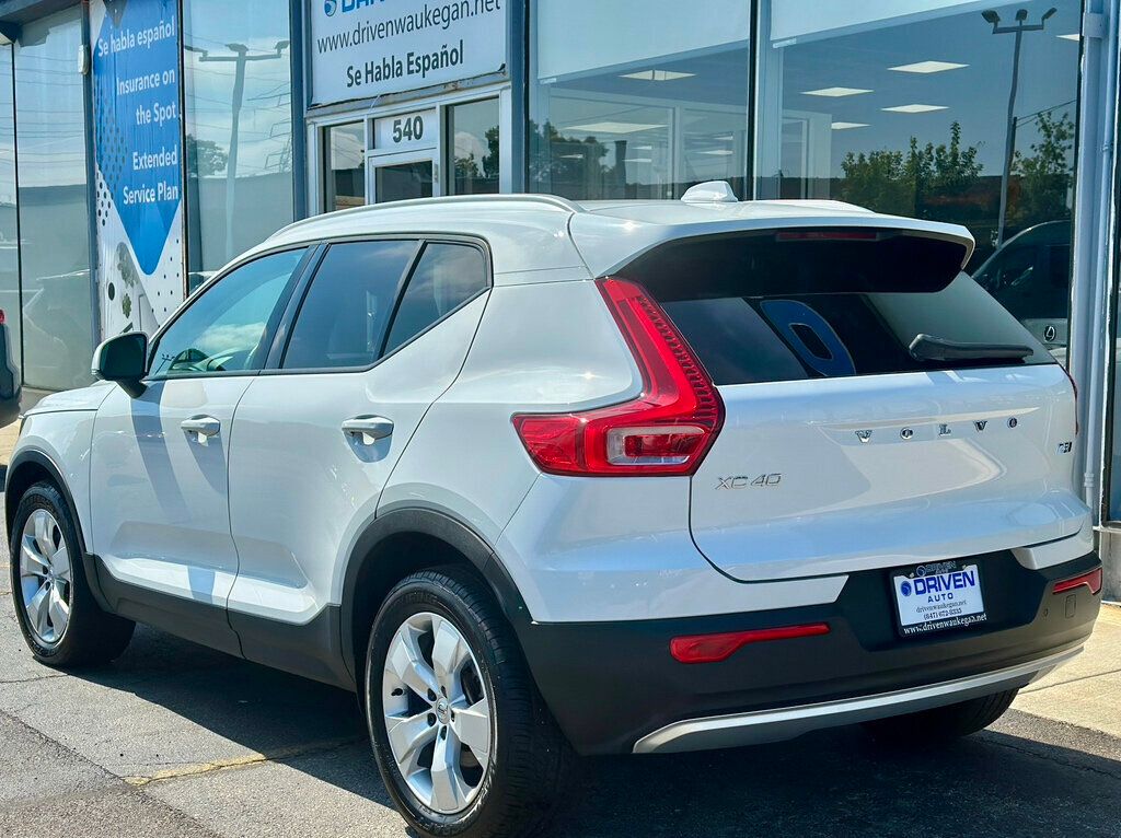 2020 Volvo XC40 T5 AWD Momentum - 22572093 - 2