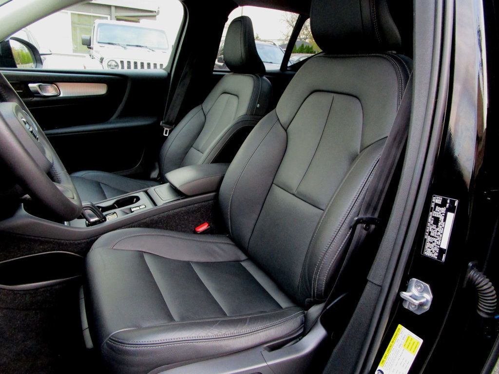 2020 Volvo XC40 T5 AWD Momentum - 22947569 - 13