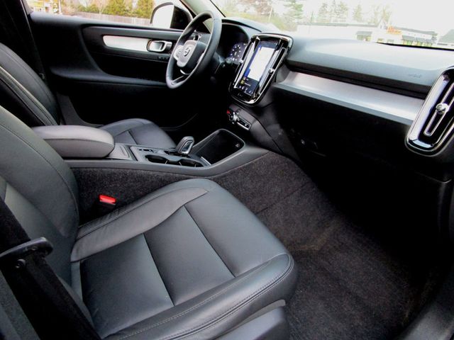 2020 Volvo XC40 T5 AWD Momentum - 22947569 - 14