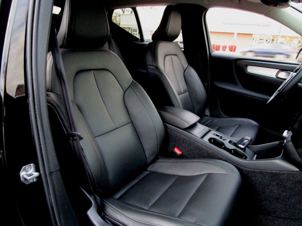 2020 Volvo XC40 T5 AWD Momentum - 22947569 - 15