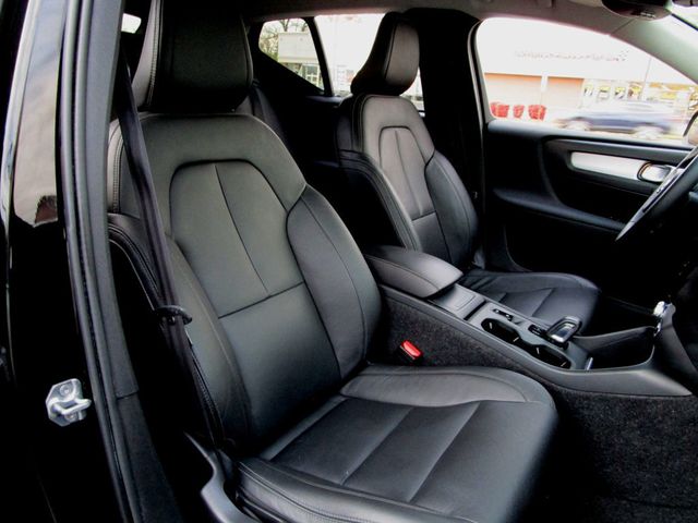 2020 Volvo XC40 T5 AWD Momentum - 22947569 - 15