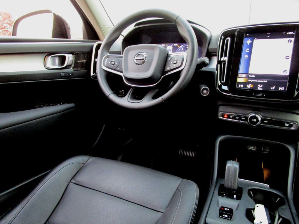 2020 Volvo XC40 T5 AWD Momentum - 22947569 - 18