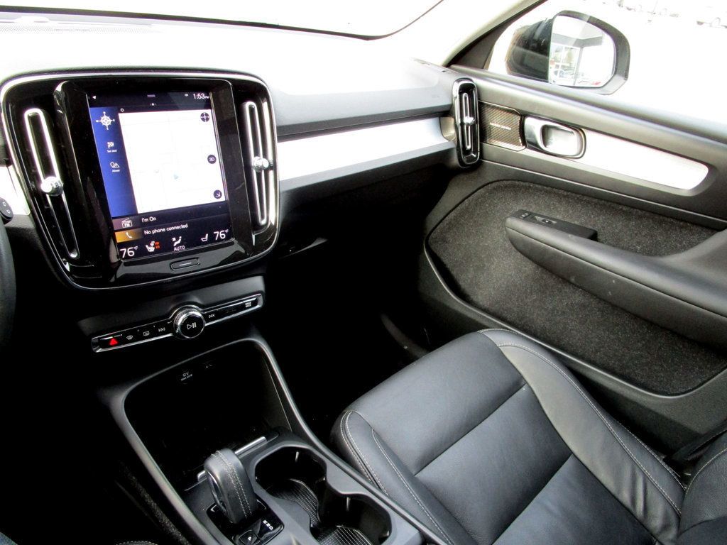 2020 Volvo XC40 T5 AWD Momentum - 22947569 - 22