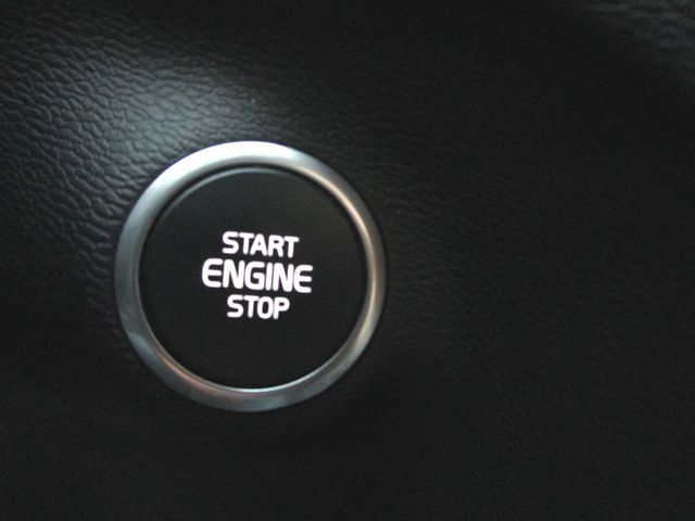 2020 Volvo XC40 T5 AWD Momentum - 22947569 - 27