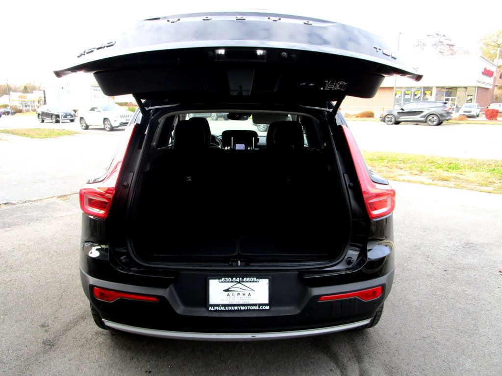 2020 Volvo XC40 T5 AWD Momentum - 22947569 - 28