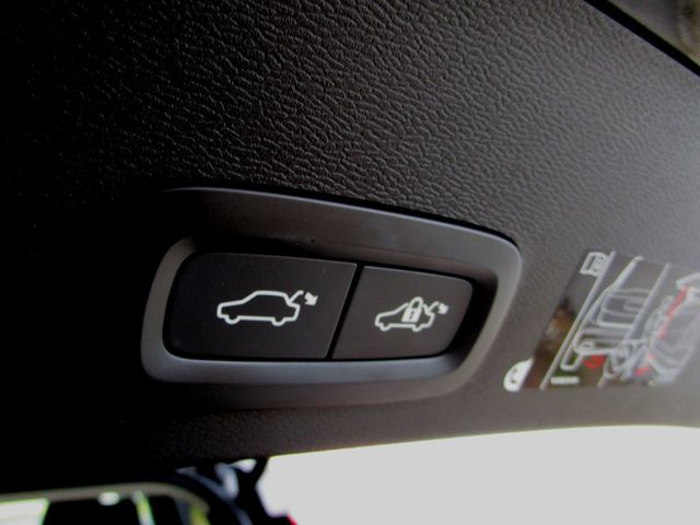 2020 Volvo XC40 T5 AWD Momentum - 22947569 - 29