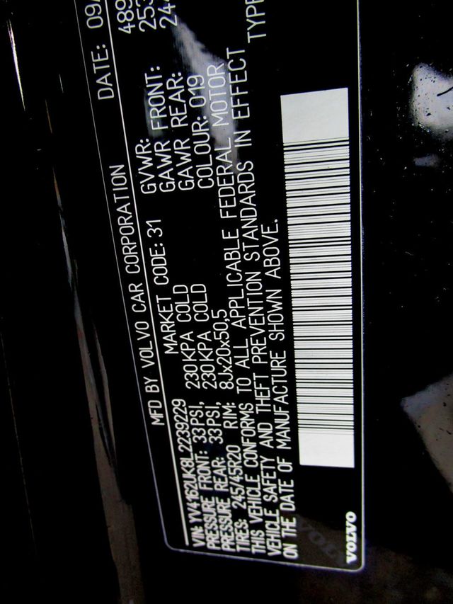 2020 Volvo XC40 T5 AWD Momentum - 22947569 - 38