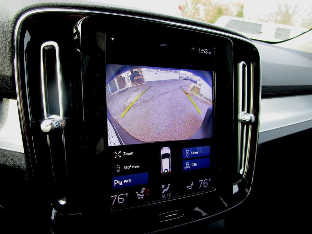 2020 Volvo XC40 T5 AWD Momentum - 22947569 - 3