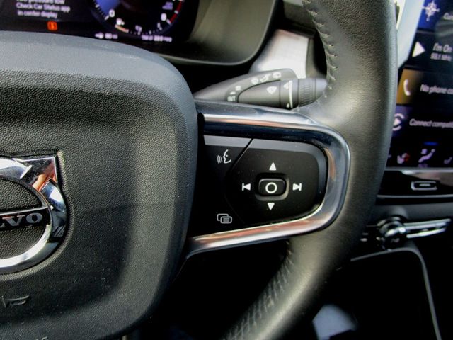 2020 Volvo XC40 T5 AWD Momentum - 22947569 - 40