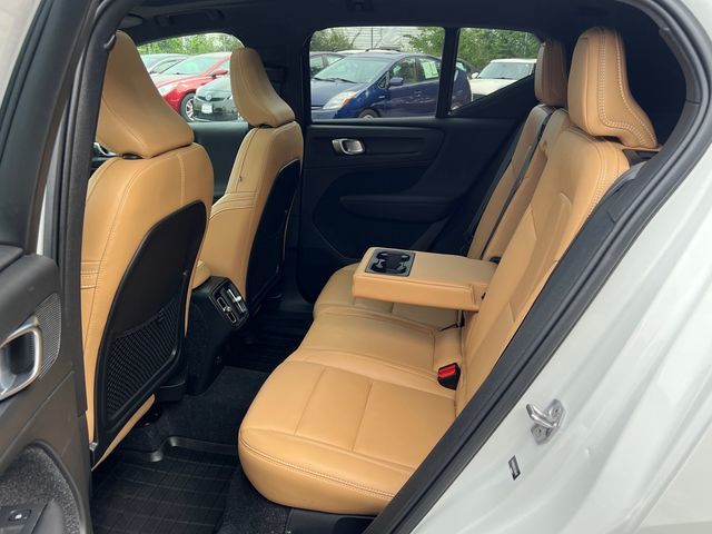 2020 Volvo XC40 T5 AWD Momentum - 23057106 - 13