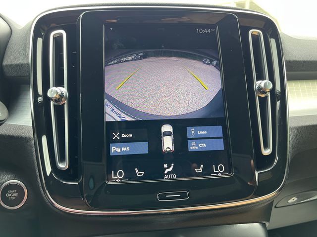 2020 Volvo XC40 T5 AWD Momentum - 23057106 - 29