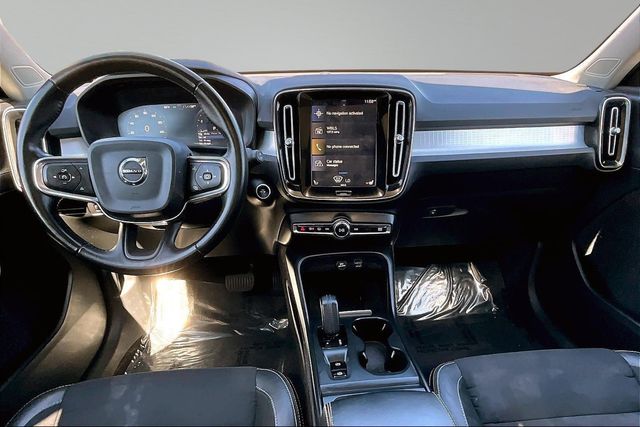 2020 Volvo XC40 T5 AWD Momentum - 22999744 - 18