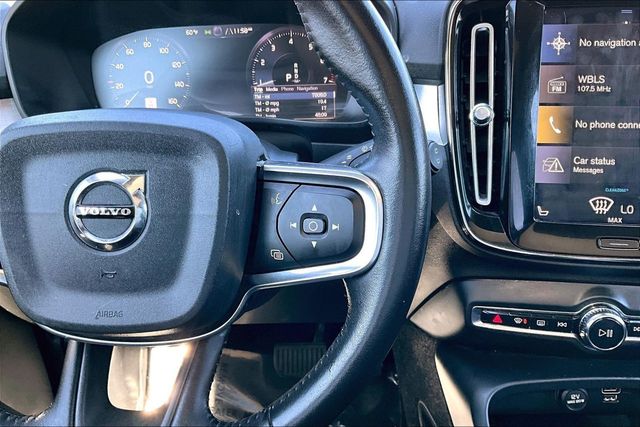 2020 Volvo XC40 T5 AWD Momentum - 22999744 - 21