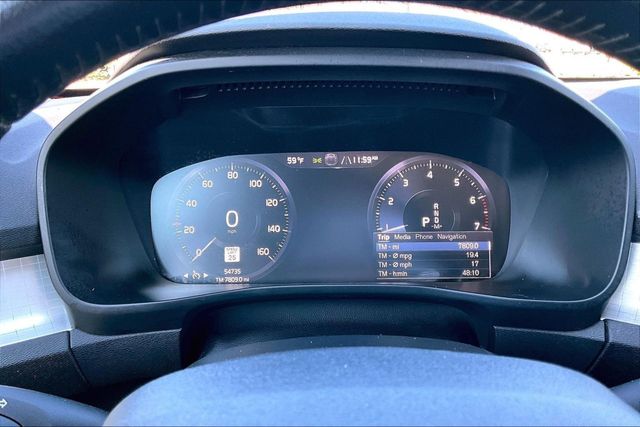 2020 Volvo XC40 T5 AWD Momentum - 22999744 - 22
