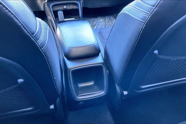 2020 Volvo XC40 T5 AWD Momentum - 22999744 - 32