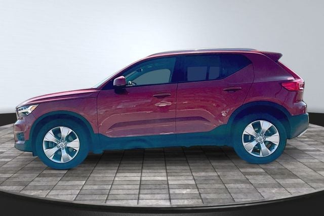 2020 Volvo XC40 T5 AWD Momentum - 22999744 - 3