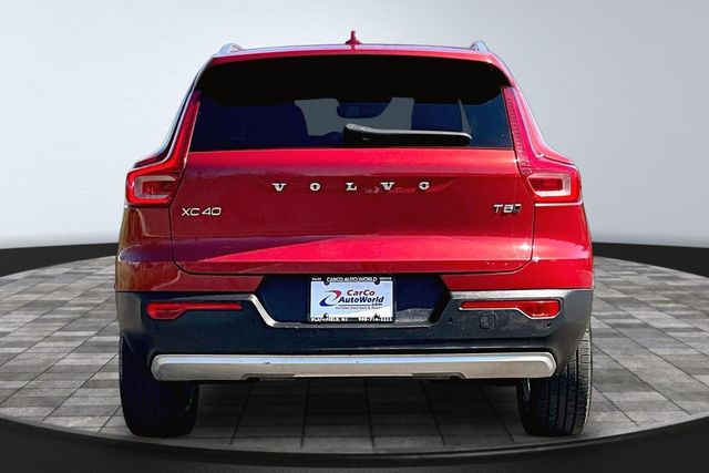 2020 Volvo XC40 T5 AWD Momentum - 22999744 - 5