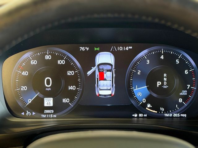 2020 Volvo XC40 T5 AWD Momentum - 23062650 - 20