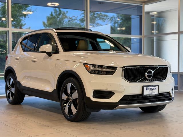 2020 Volvo XC40 T5 AWD Momentum - 23062650 - 3