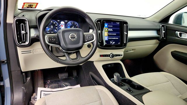 2020 Volvo XC40 T5 AWD Momentum - 23093282 - 11
