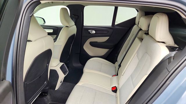 2020 Volvo XC40 T5 AWD Momentum - 23093282 - 19