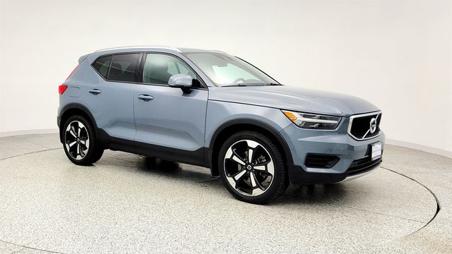 2020 Volvo XC40 T5 AWD Momentum w/ Premium Package & 20'' Alloy Wheels - 23006423 - 2