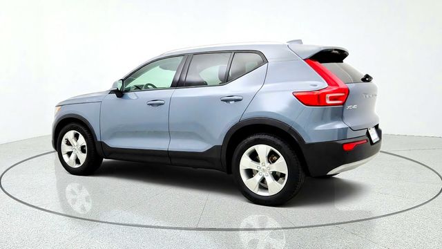 2020 Volvo XC40 T5 Momentum AWD w/ Panoramic Roof, Navigation & Heated Seats - 23093282 - 6