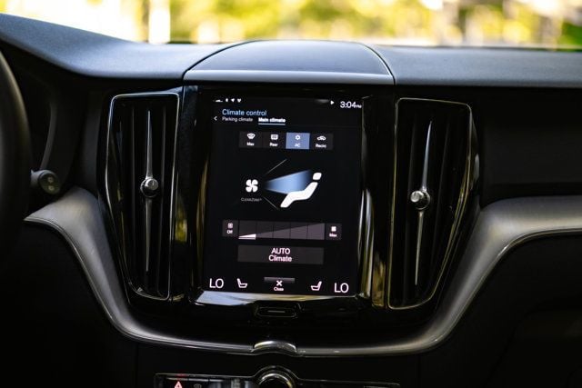 2020 Volvo XC60 LocalTrade/Momentum/T-6/PremiumPkg/BlindSpotMonitor/NAV - 23079311 - 31