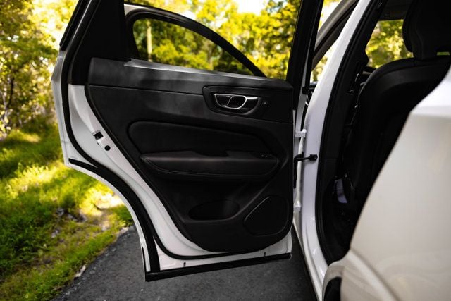 2020 Volvo XC60 LocalTrade/Momentum/T-6/PremiumPkg/BlindSpotMonitor/NAV - 23079311 - 32