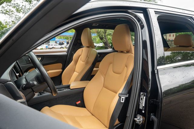 2020 Volvo XC60 LocalTrade/T5/FWD/Inscription/AdvancedPkg/HeadsUpDisplay/NAV - 23019153 - 19