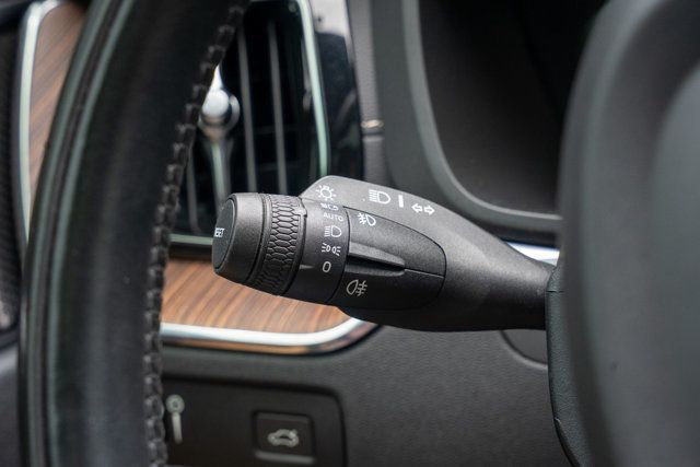2020 Volvo XC60 LocalTrade/T5/FWD/Inscription/AdvancedPkg/HeadsUpDisplay/NAV - 23019153 - 23