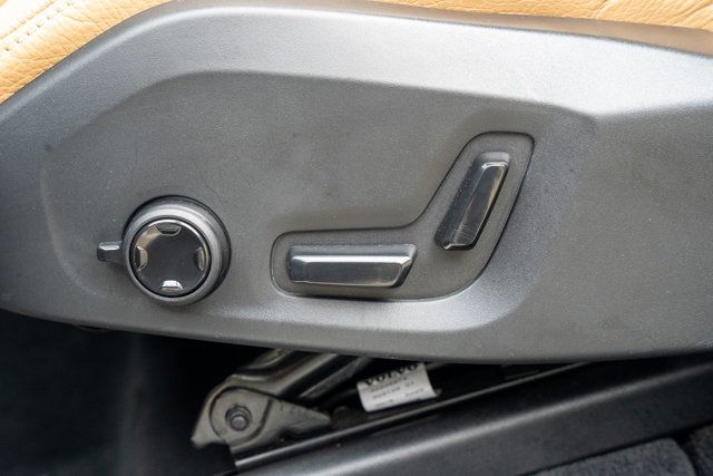 2020 Volvo XC60 LocalTrade/T5/FWD/Inscription/AdvancedPkg/HeadsUpDisplay/NAV - 23019153 - 39