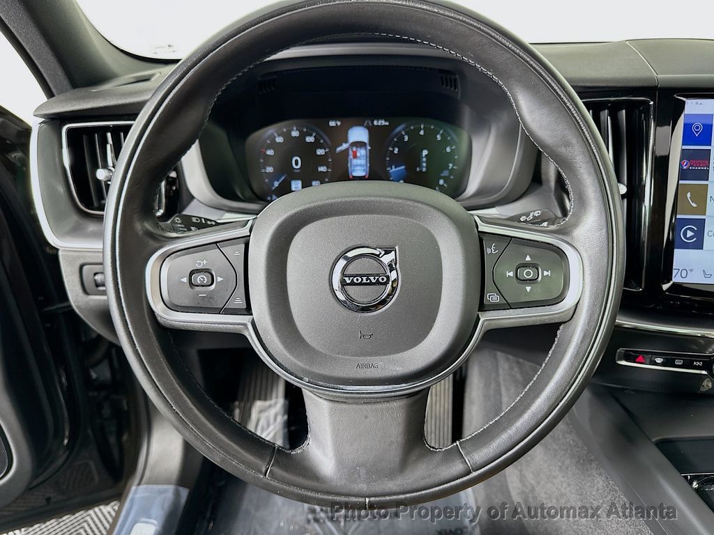 2020 Volvo XC60 Momentum - 22620215 - 10