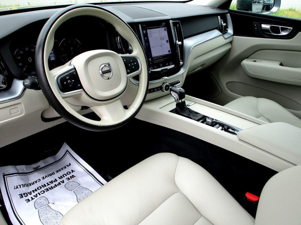 2020 Volvo XC60 T5 AWD Momentum - 23084123 - 12
