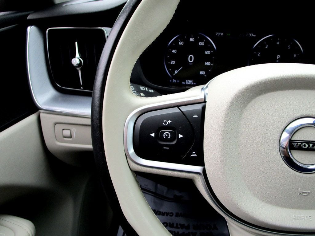 2020 Volvo XC60 T5 AWD Momentum - 23084123 - 20