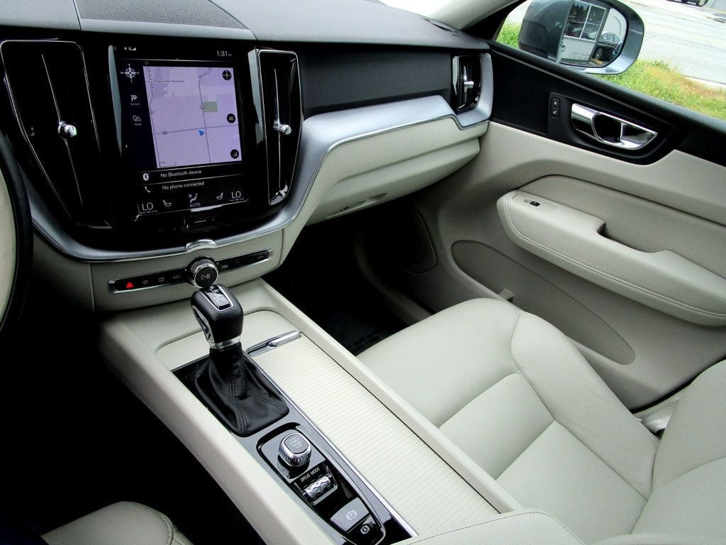 2020 Volvo XC60 T5 AWD Momentum - 23084123 - 22