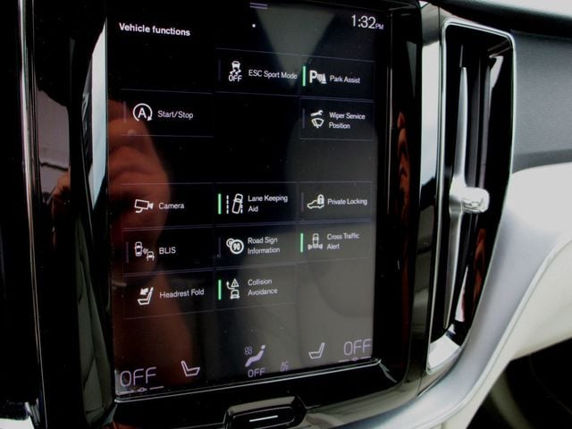2020 Volvo XC60 T5 AWD Momentum - 23084123 - 26
